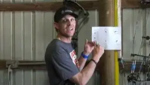 Read more about the article Bow Tuning Basics – Bowhunter Basecamp – YouTube