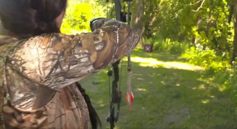Drawing-Bow-Melissa-Bachman